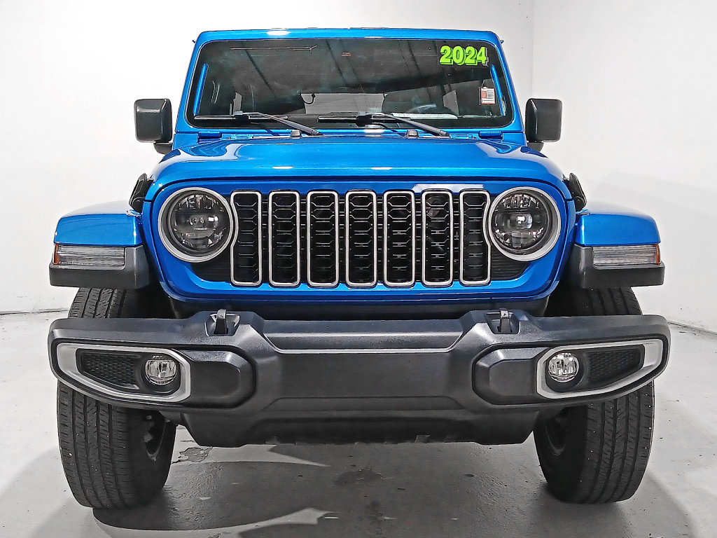 Used 2024 Jeep Wrangler Unlimited Sahara AWD/4WD image 2