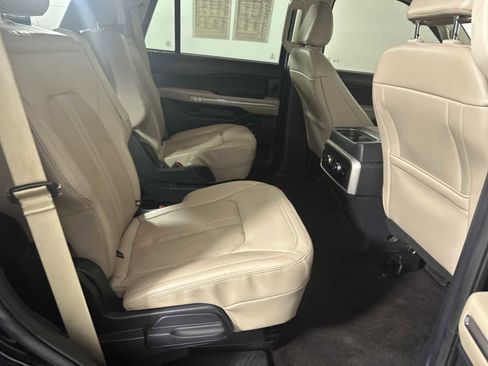 Certified 2023 Ford Expedition Limited image 26