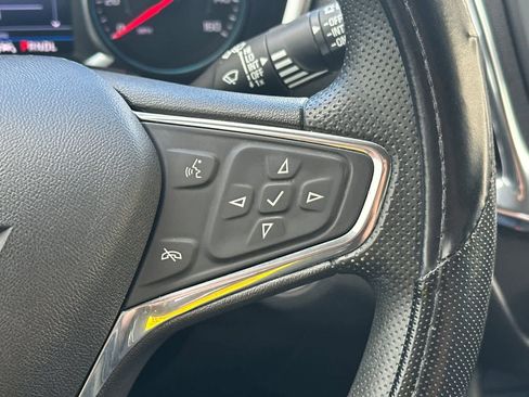 Used 2020 Chevrolet Equinox LT image 27