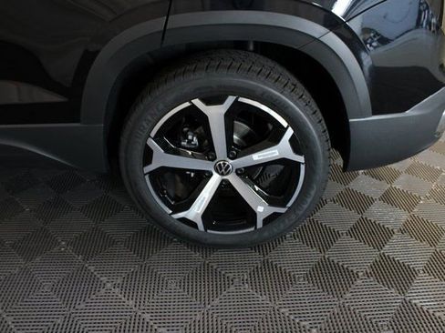 New 2025 Volkswagen Taos SEL AWD/4WD image 21