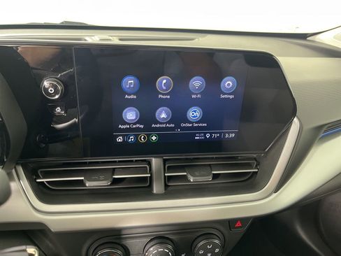 Certified 2025 Chevrolet Trax LS w/ LS Convenience Package FWD image 25