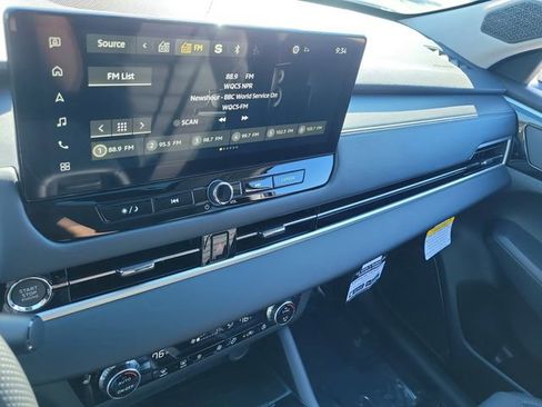 New 2026 Mitsubishi Outlander SE image 30