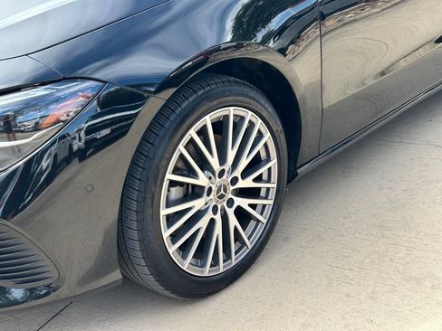 Used 2025 Mercedes-Benz CLA 250 4MATIC image 9