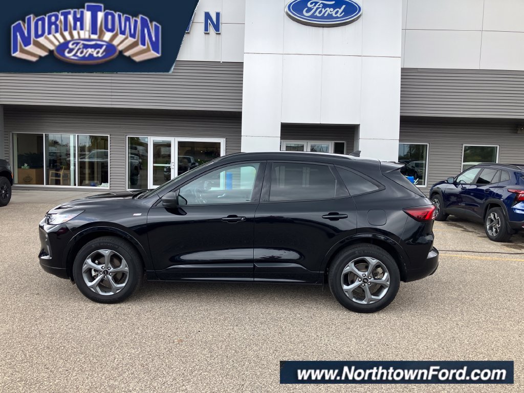 Used 2024 Ford Escape ST-Line w/ Tech Pack #1 AWD/4WD image 1