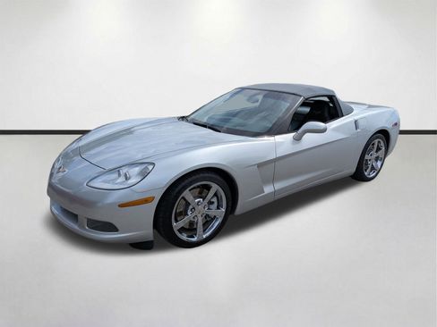 Used 2010 Chevrolet Corvette Convertible w/ Preferred Equipment Group image 8