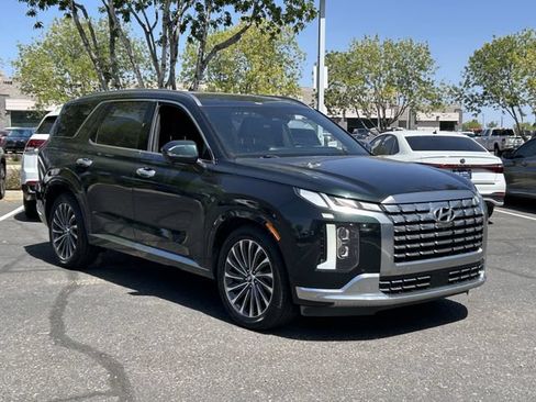 Used 2023 Hyundai Palisade Calligraphy FWD image 6