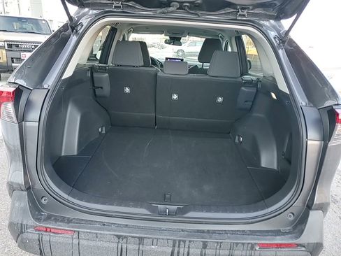 Used 2024 Toyota RAV4 LE image 7