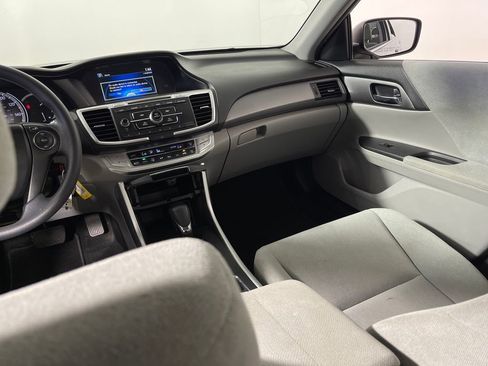 Used 2013 Honda Accord LX image 17
