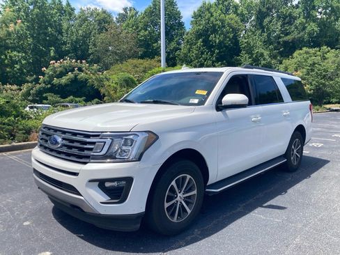 Used 2020 Ford Expedition Max XLT w/ Equipment Group 202A AWD/4WD image 2