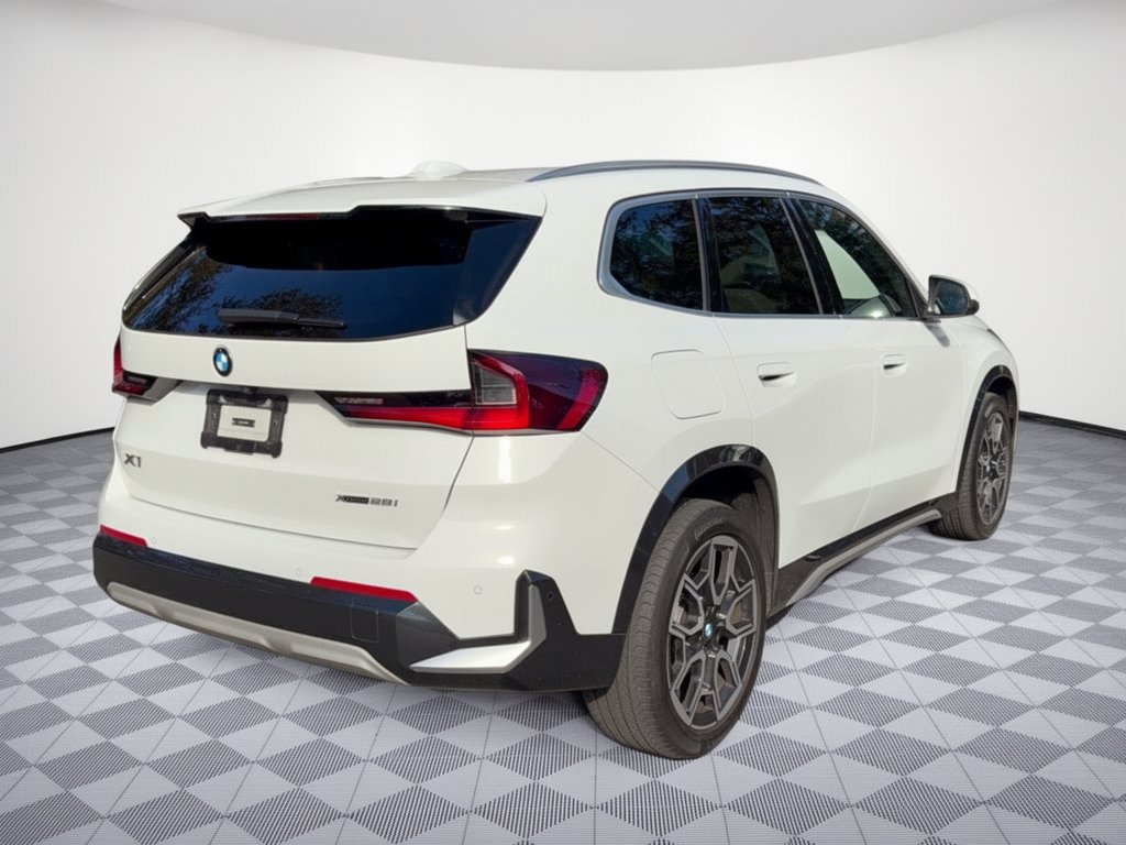 Used 2025 BMW X1 xDrive28i w/ Convenience Package AWD/4WD image 9