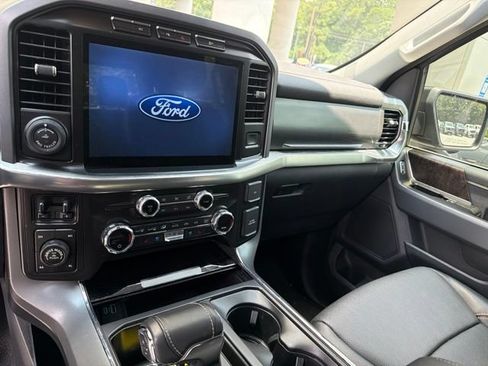 Used 2021 Ford F150 Lariat w/ Max Trailer Tow Package AWD/4WD image 8