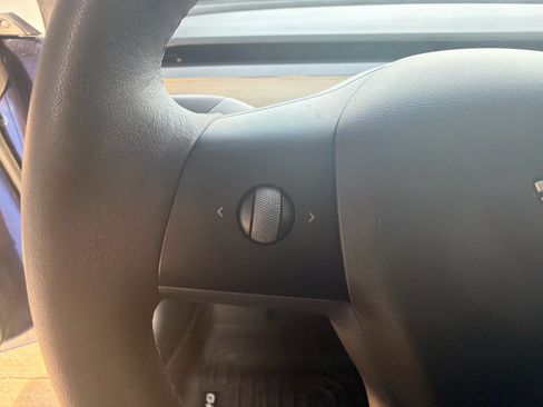 Used 2022 Tesla Model 3 RWD image 15