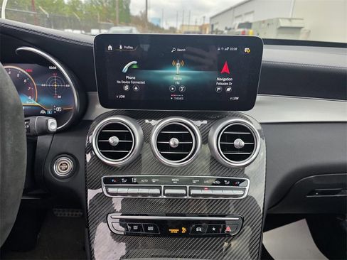 Used 2022 Mercedes-Benz GLC 43 AMG 4MATIC image 27