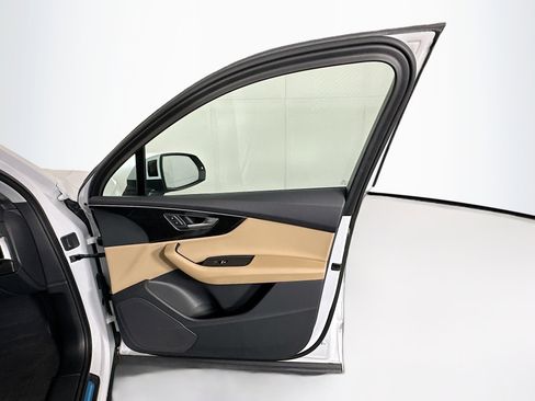 Used 2021 Audi Q7 3.0T Premium w/ Convenience Package image 34