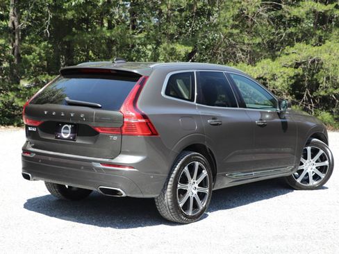 Used 2021 Volvo XC60 T5 Inscription w/ Protection Package Premier FWD image 3