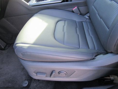 Used 2026 Kia Sportage SX image 16