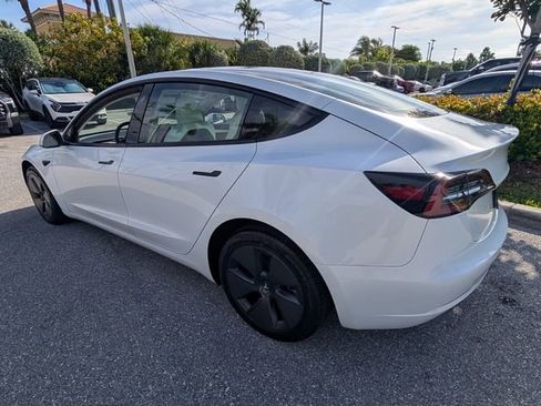 Used 2023 Tesla Model 3 Standard Range RWD image 9