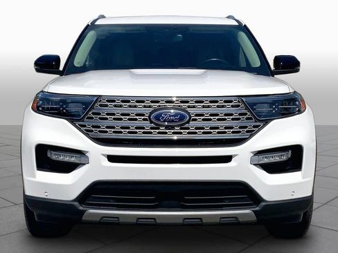 Used 2022 Ford Explorer Limited w/ Equipment Group 301A RWD image 4