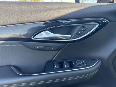 Used 2024 Buick Envision Preferred image 9