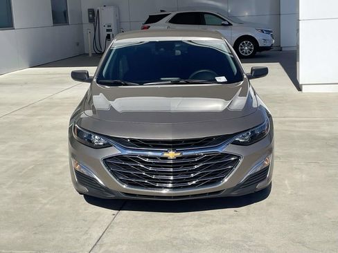 Used 2024 Chevrolet Malibu LS image 2