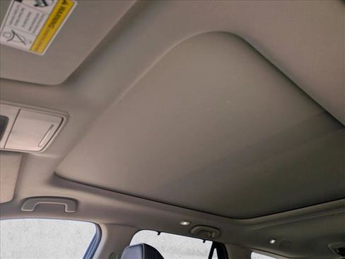 Used 2023 Honda Pilot Elite image 24