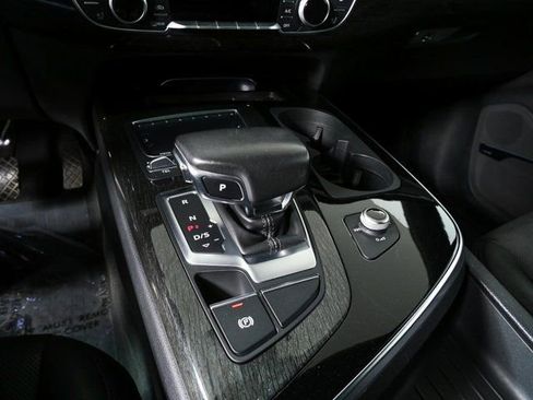 Used 2017 Audi Q7 3.0T Premium Plus image 17