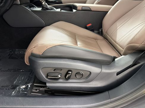 Certified 2025 Lexus ES 350 w/ Technology Package FWD image 15