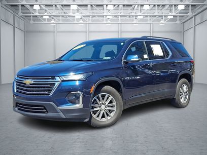 Used 2023 Chevrolet Traverse LT