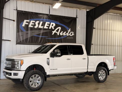 Used 2017 Ford F350 Platinum w/ Platinum Ultimate Package AWD/4WD image 4