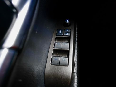 Used 2021 Toyota Camry SE image 22