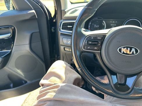 Used 2019 Kia Niro EX w/ Cold Weather Package 2.0 image 42