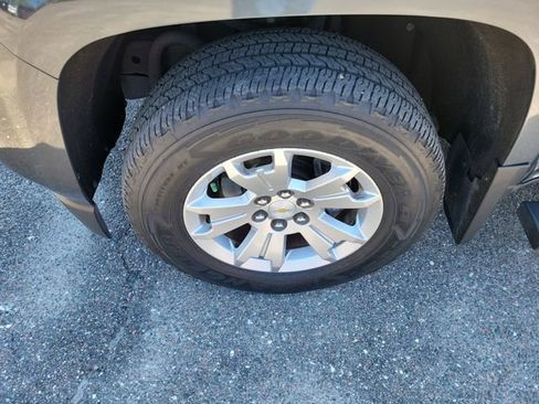 Used 2016 Chevrolet Colorado LT w/ LT Convenience Package AWD/4WD image 6