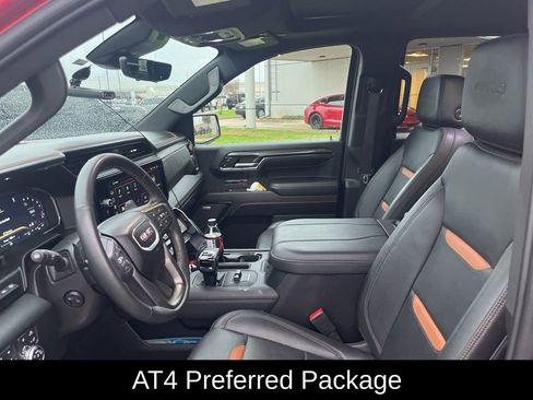 Used 2024 GMC Sierra 1500 AT4 w/ Technology Package image 5