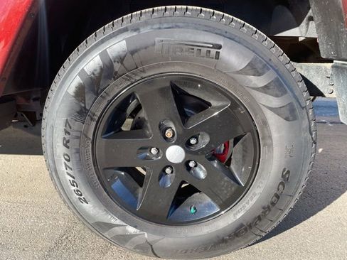 Used 2007 Jeep Wrangler Sahara w/ Dual Top Group image 6