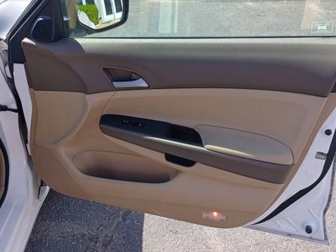 Used 2009 Honda Accord LX-P image 21