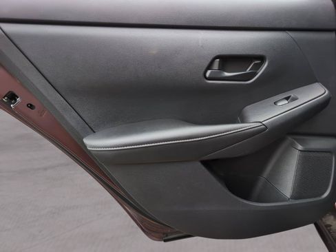 Used 2024 Nissan Sentra SV FWD image 28