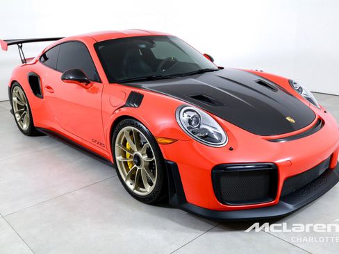 Used 2018 Porsche 911 GT2 RS image 3