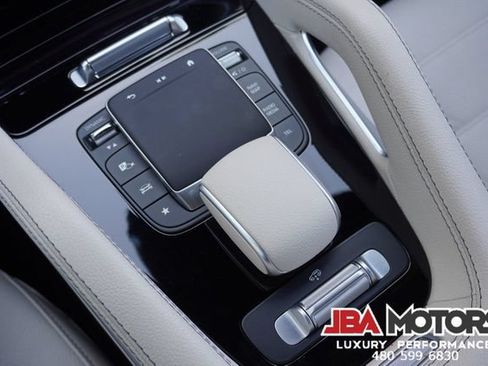 Used 2024 Mercedes-Benz GLS 580 4MATIC image 21