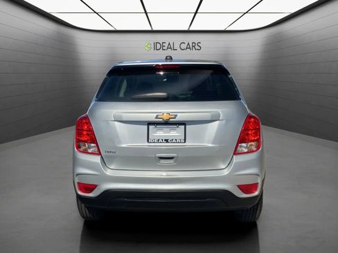 Used 2017 Chevrolet Trax LS FWD image 6