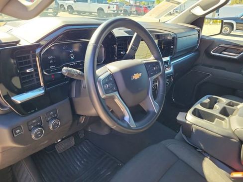 Certified 2025 Chevrolet Silverado 1500 LT image 15