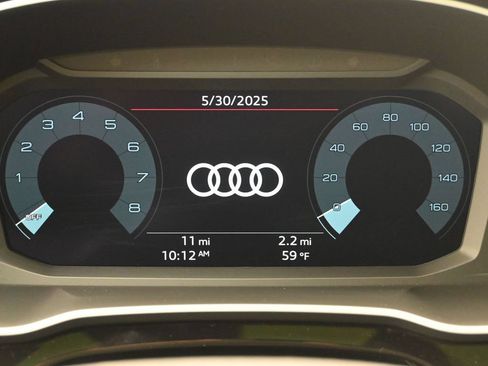 Used 2025 Audi Q3 2.0T Premium w/ Convenience Package AWD/4WD image 28