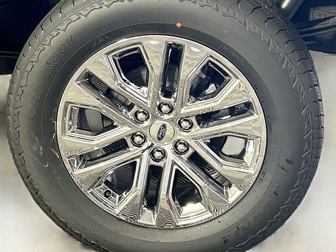 New 2025 Ford F150 Lariat w/ Equipment Group 502A High image 32