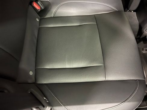 Used 2023 Subaru Outback Touring XT w/ Popular Package #2 image 25