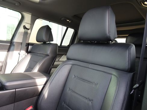 Used 2024 Hyundai Santa Fe Limited image 11