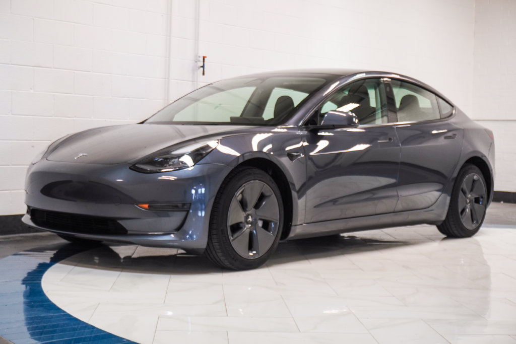 Used 2023 Tesla Model 3 Standard Range RWD image 4