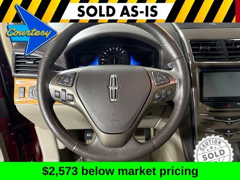 Used 2013 Lincoln MKX AWD image 23