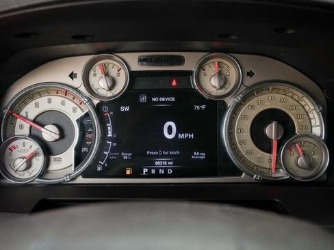 Used 2016 RAM 3500 Laramie Longhorn image 46