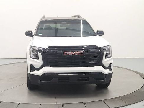 Used 2026 GMC Terrain Elevation AWD/4WD image 3