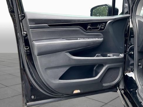 Used 2023 Honda Odyssey Touring image 22