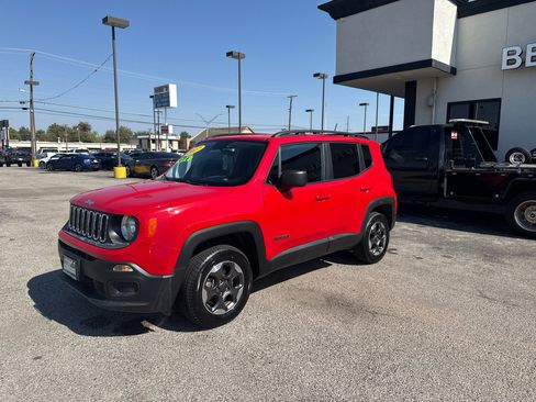 Used 2017 Jeep Renegade Sport w/ Power & Air Group image 2